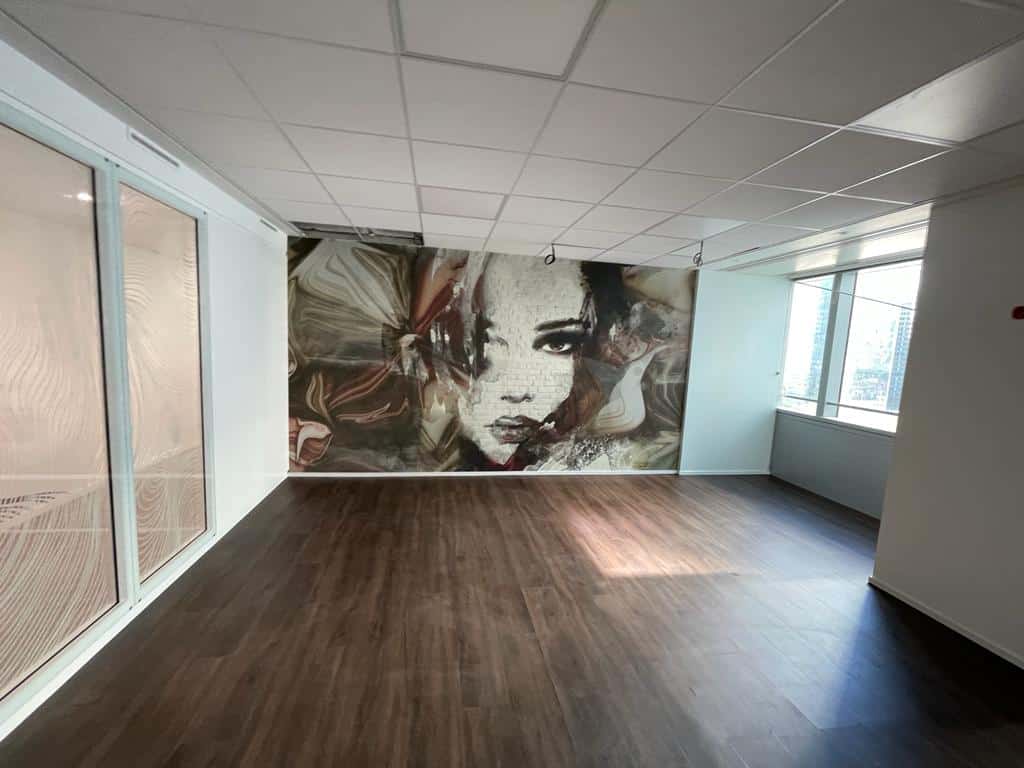 Plateau de bureau La defense - aab0ca39-6be9-4803-803b-c09e3ea3c51e